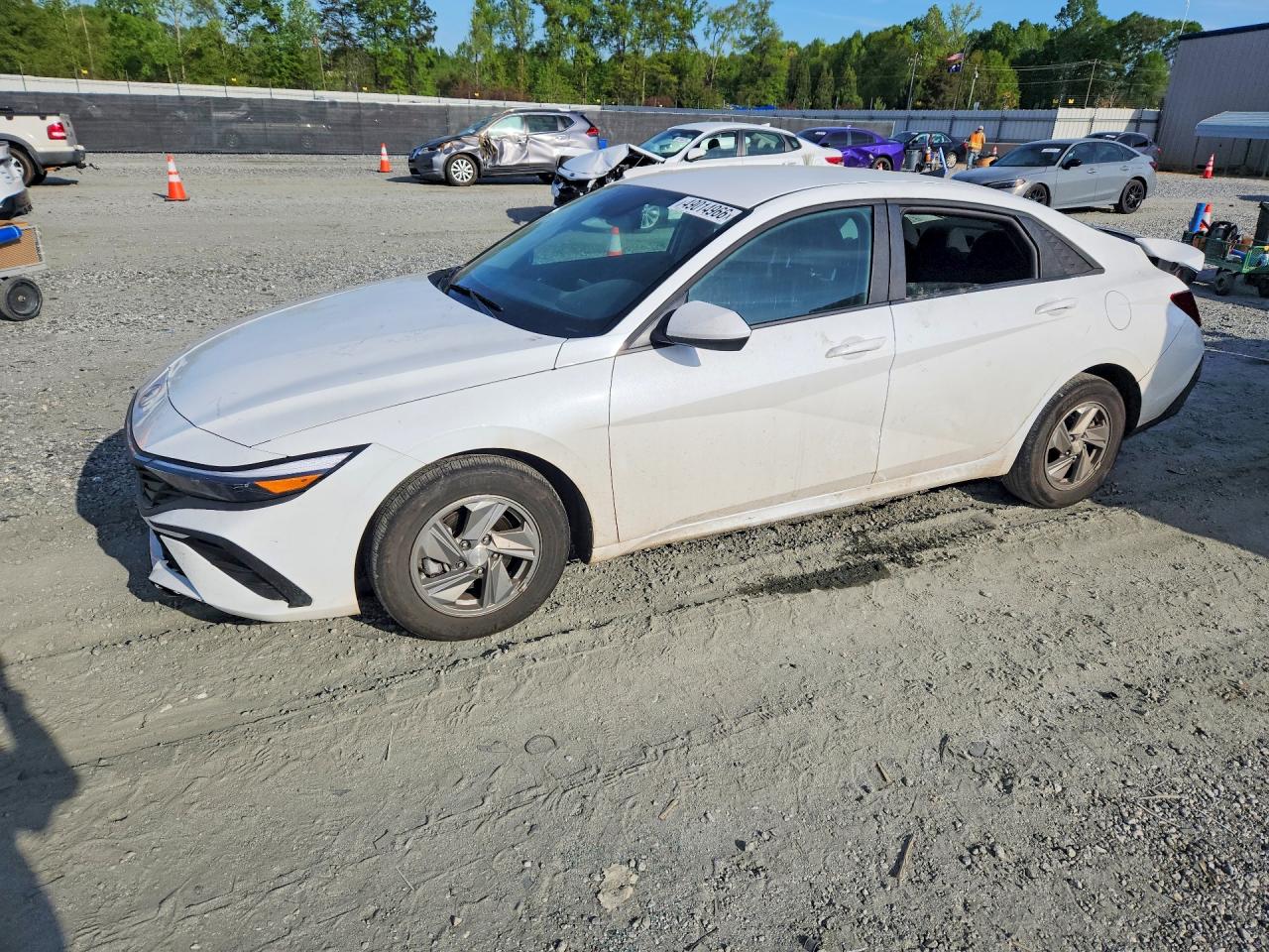 2026 HYUNDAI ELANTRA SE