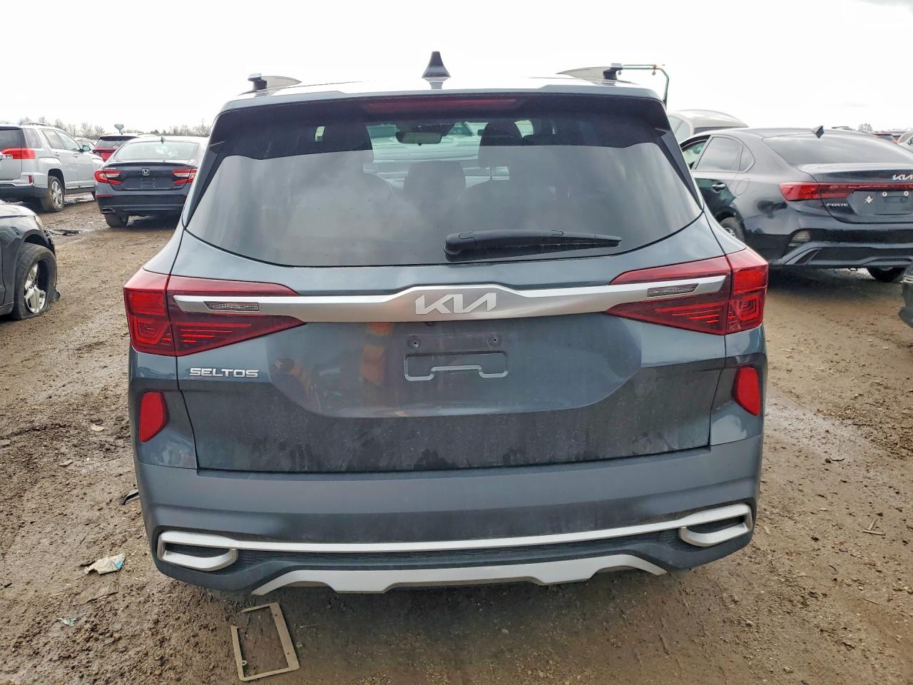 2023 KIA SELTOS EX