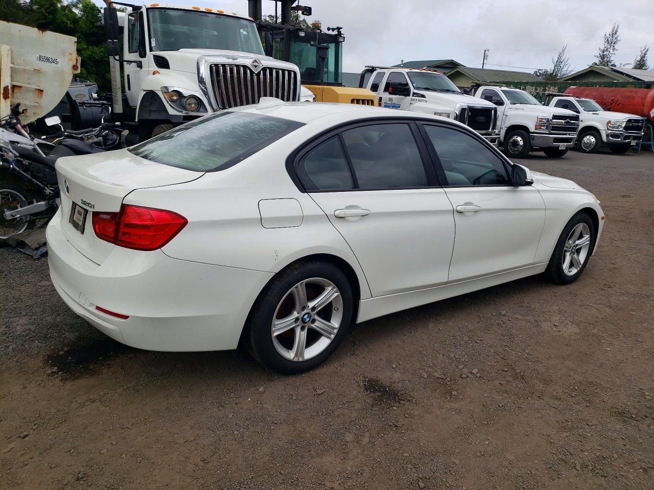 2015 BMW 320 320i