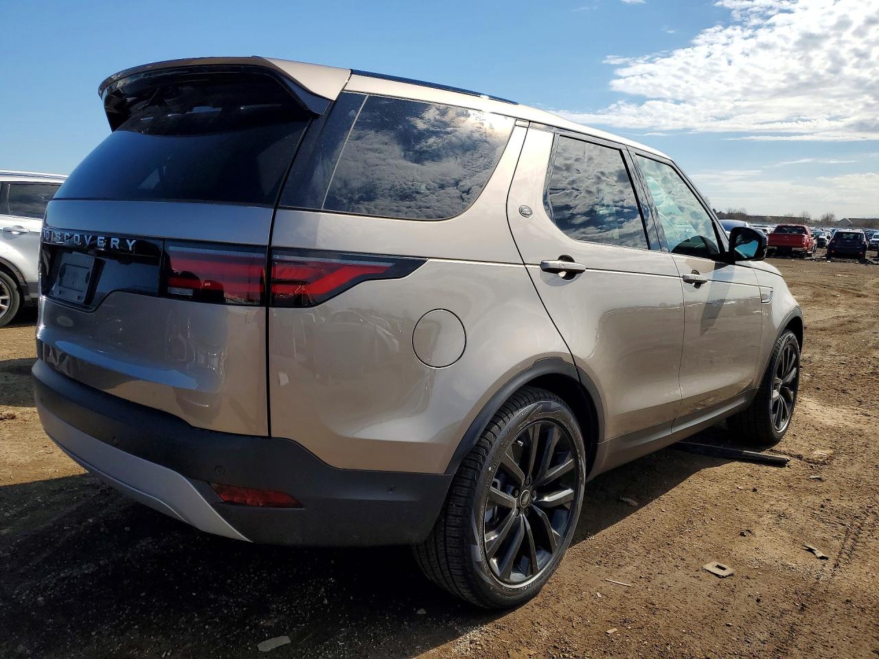 2026 LAND ROVER DISCOVERY P300 S