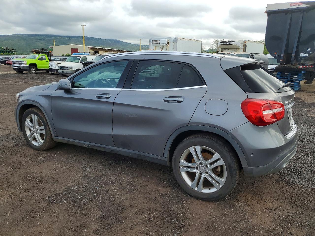 2015 MERCEDES-BENZ GLA