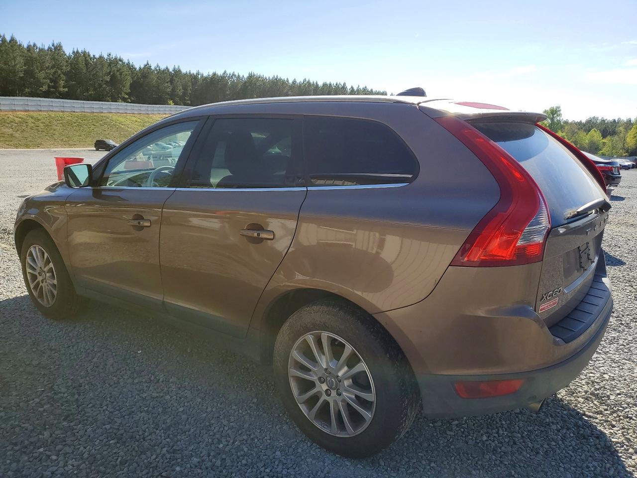 2010 VOLVO XC60