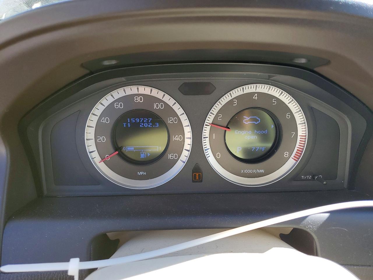 2010 VOLVO XC60