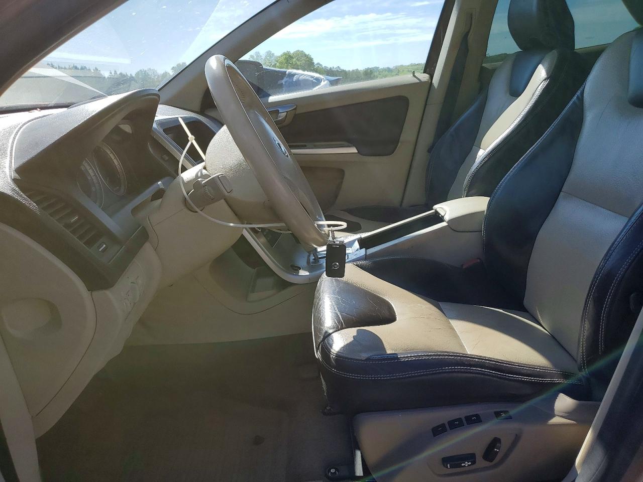 2010 VOLVO XC60