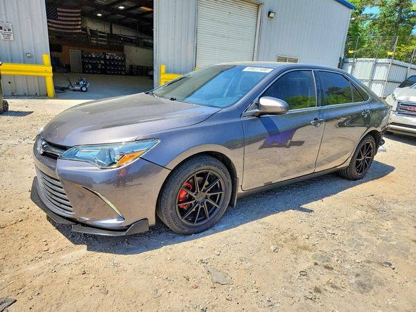 2015 TOYOTA CAMRY