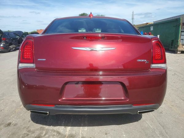 2020 CHRYSLER 300