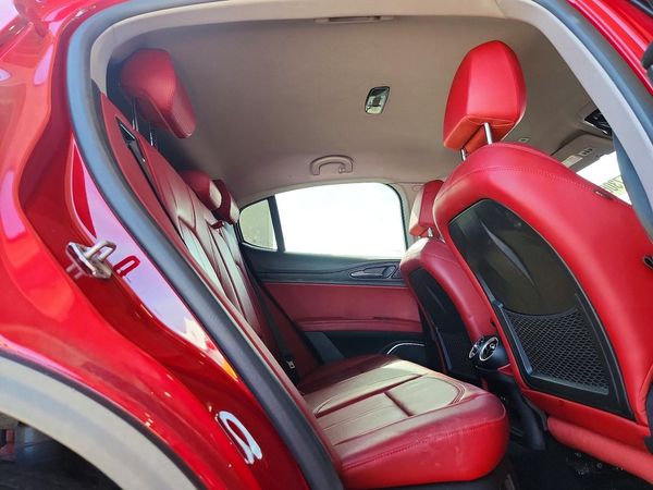 2021 ALFA ROMEO STELVIO RWD