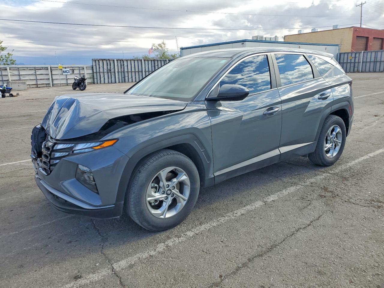 2024 HYUNDAI TUCSON SE