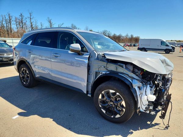 2025 KIA SORENTO