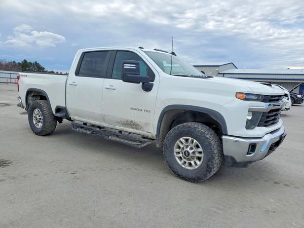 2025 CHEVROLET SILVERADO LT