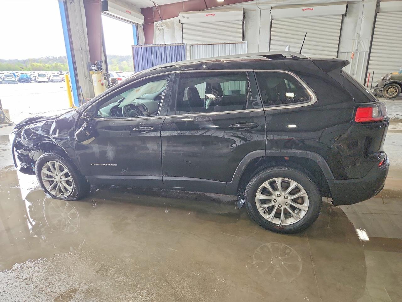 2019 JEEP CHEROKEE LATITUDE FWD