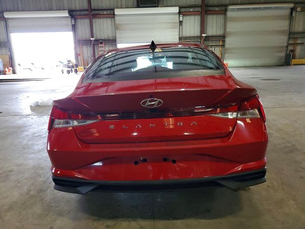 2022 HYUNDAI ELANTRA SEL