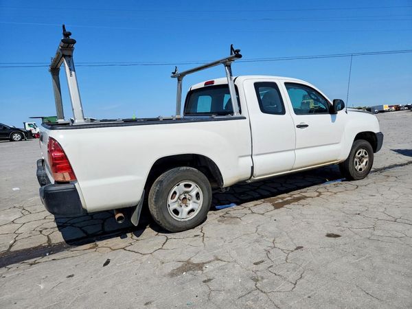 2015 TOYOTA TACOMA