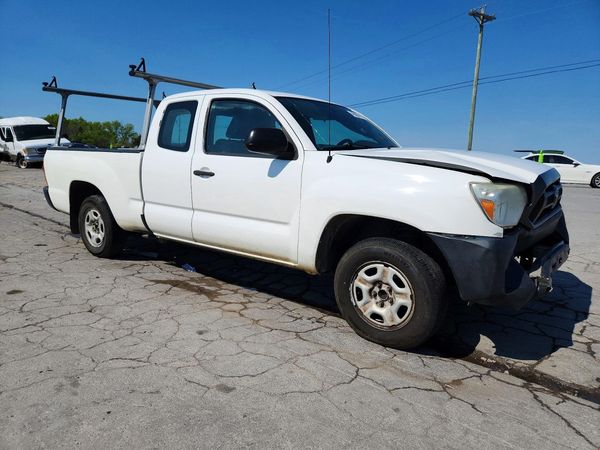 2015 TOYOTA TACOMA