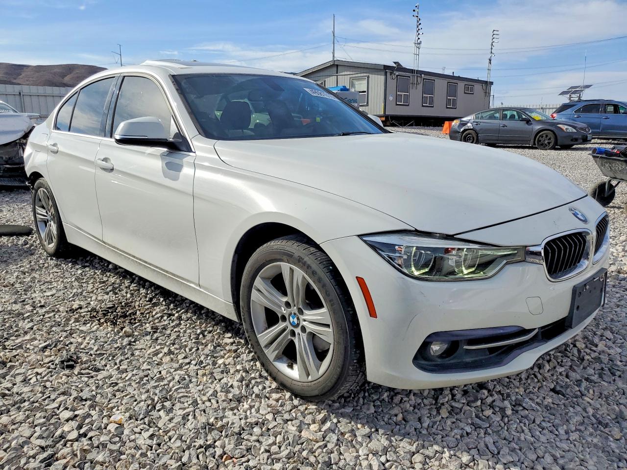 2018 BMW 330 SA