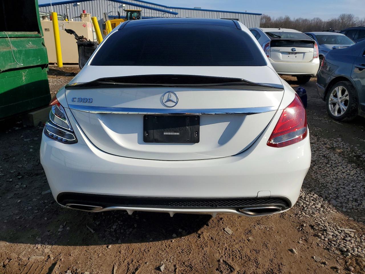 2017 MERCEDES-BENZ C C300