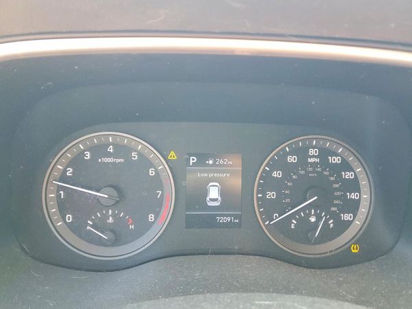 2019 HYUNDAI TUCSON SE