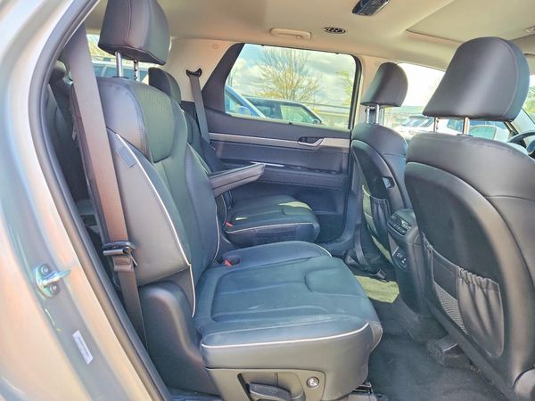 2025 HYUNDAI PALISADE SEL Premium
