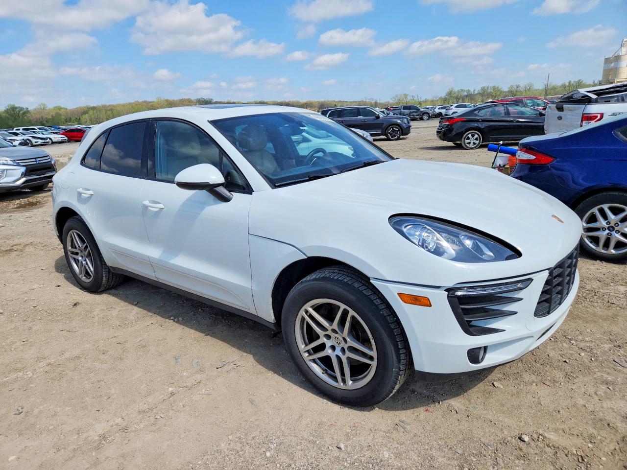 2018 PORSCHE MACAN
