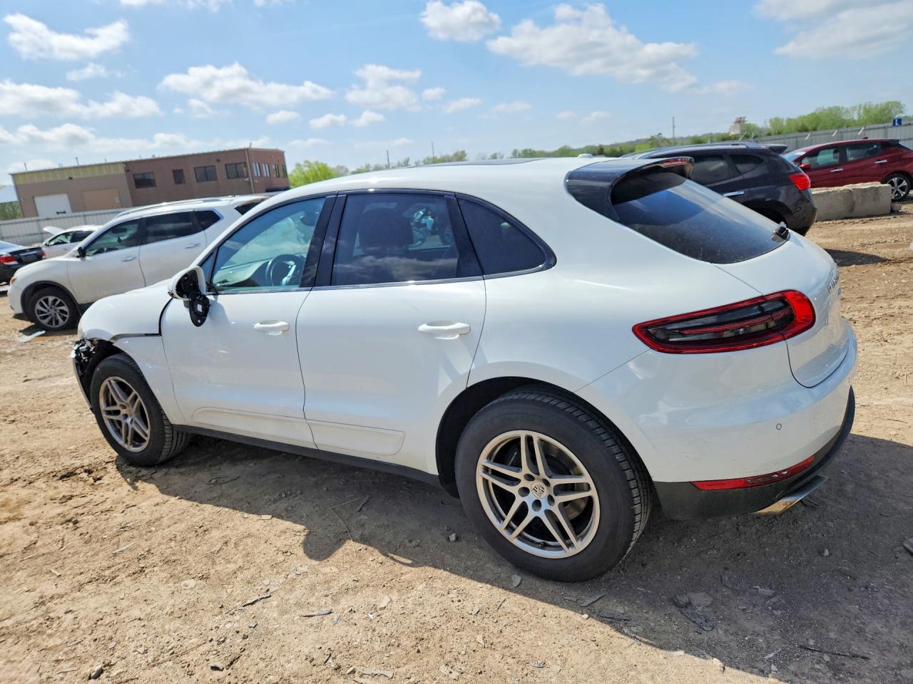 2018 PORSCHE MACAN