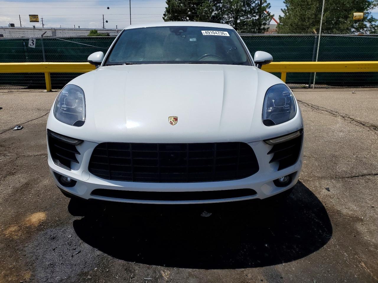 2017 PORSCHE MACAN