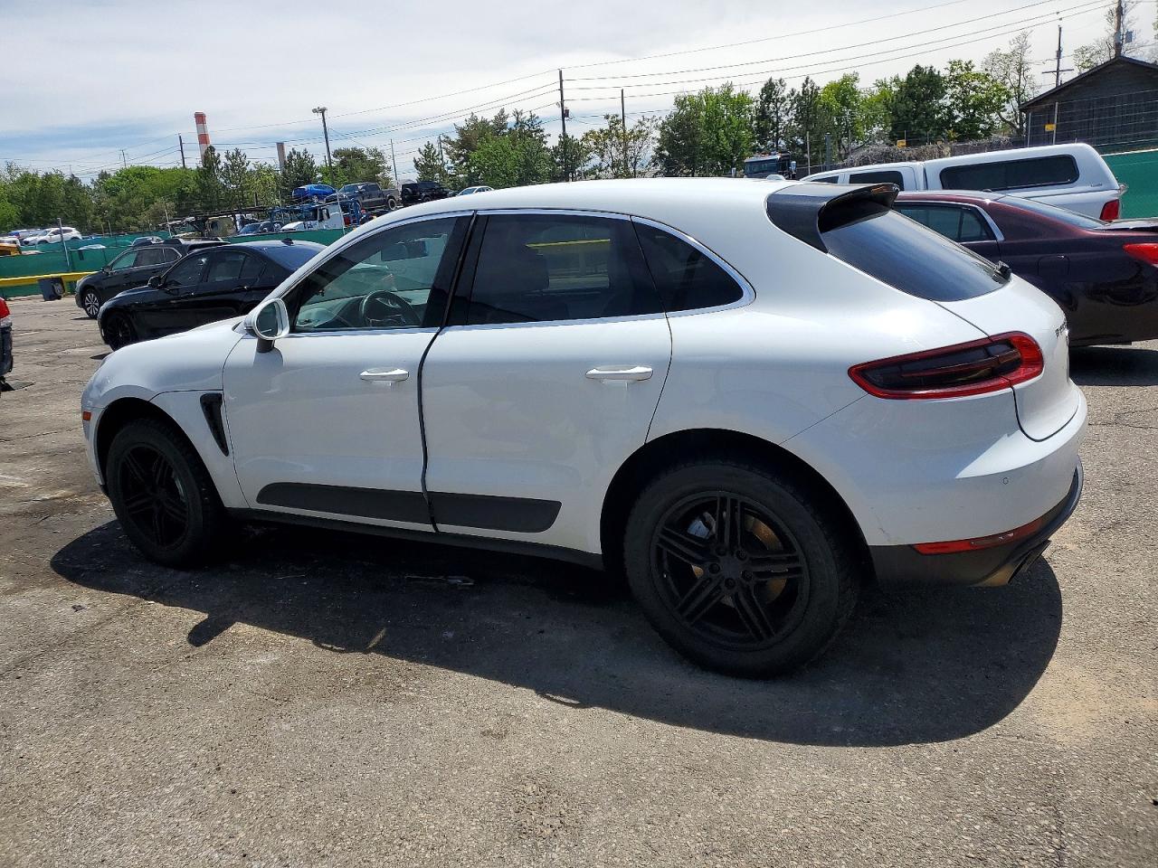 2017 PORSCHE MACAN