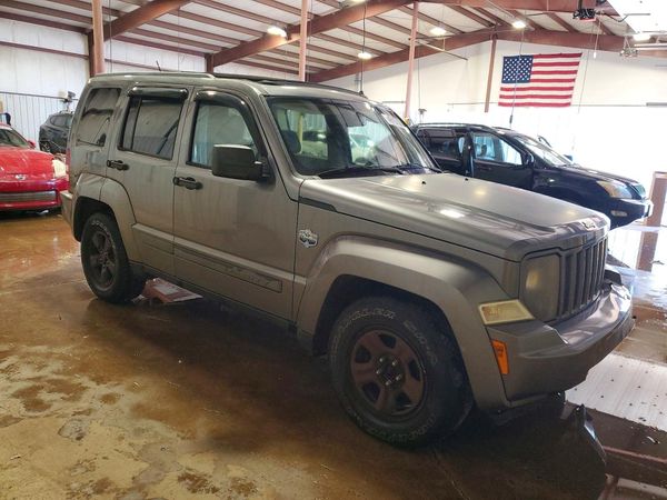 2012 JEEP LIBERTY Sport