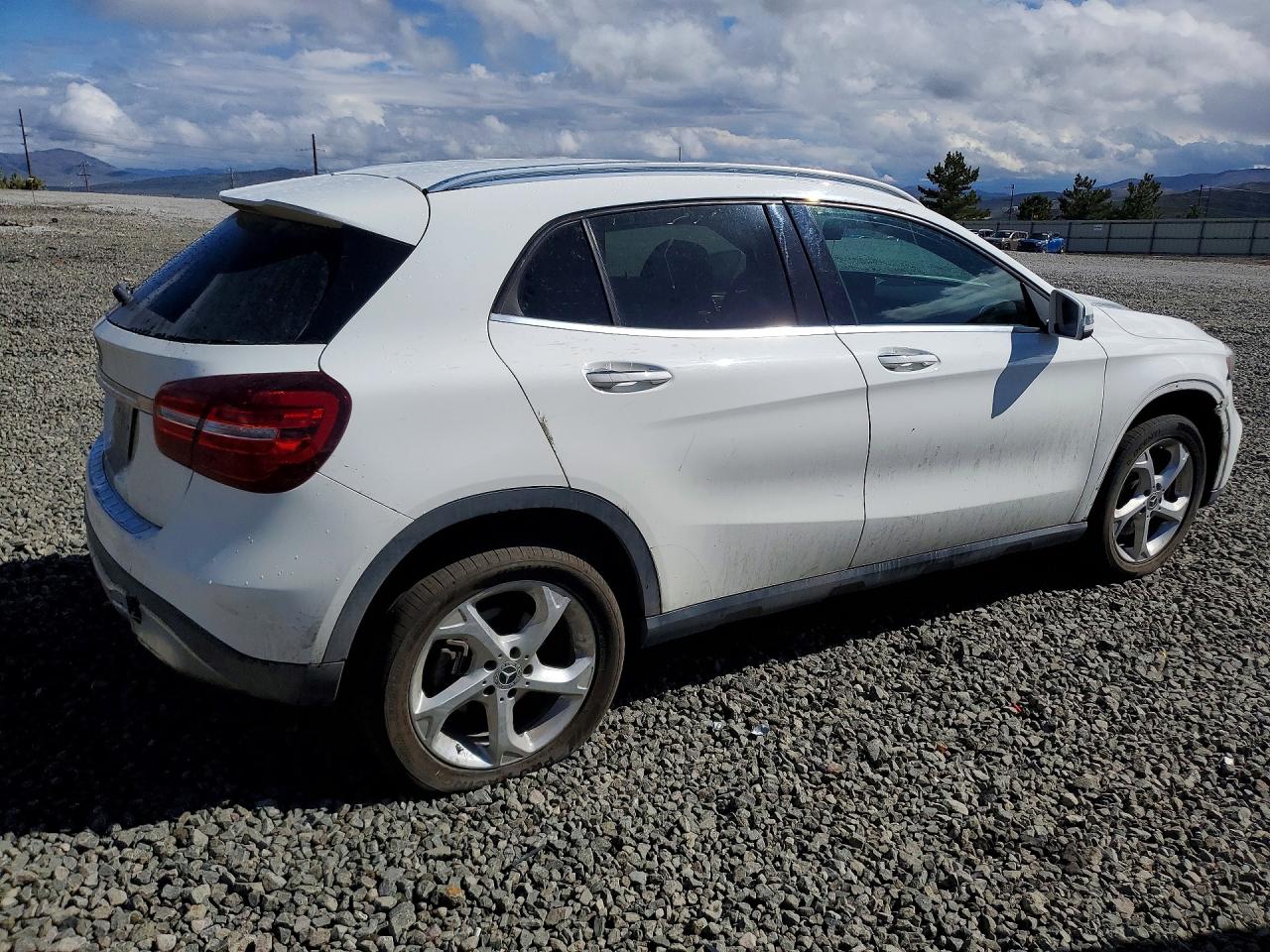 2020 MERCEDES-BENZ GLA GLA250