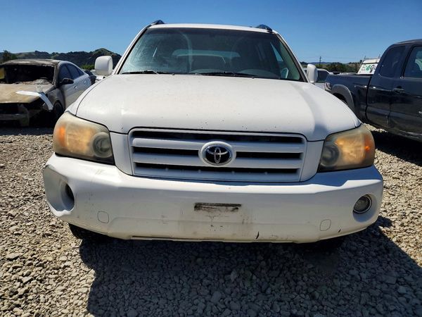 2016 TOYOTA HIGHLANDER STD/Base