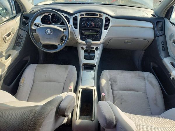 2016 TOYOTA HIGHLANDER STD/Base