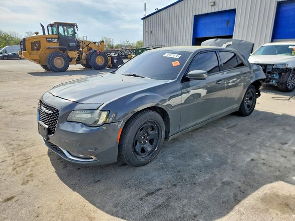 2019 CHRYSLER 300