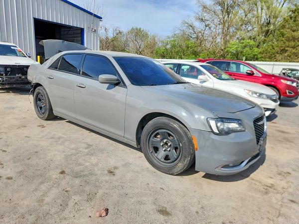 2019 CHRYSLER 300