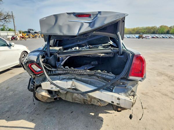 2019 CHRYSLER 300