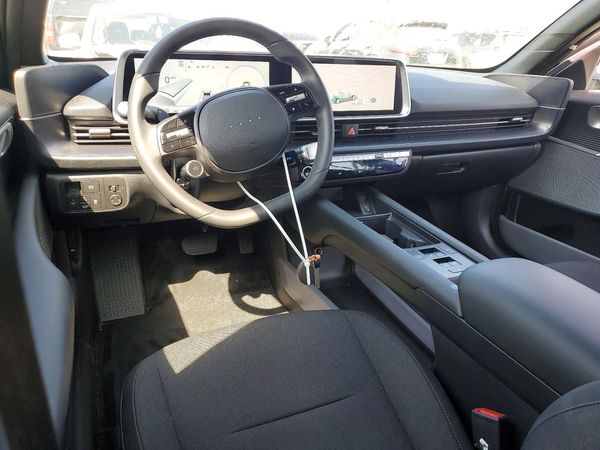 2025 HYUNDAI IONIQ 6 SE