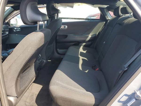 2025 HYUNDAI IONIQ 6 SE