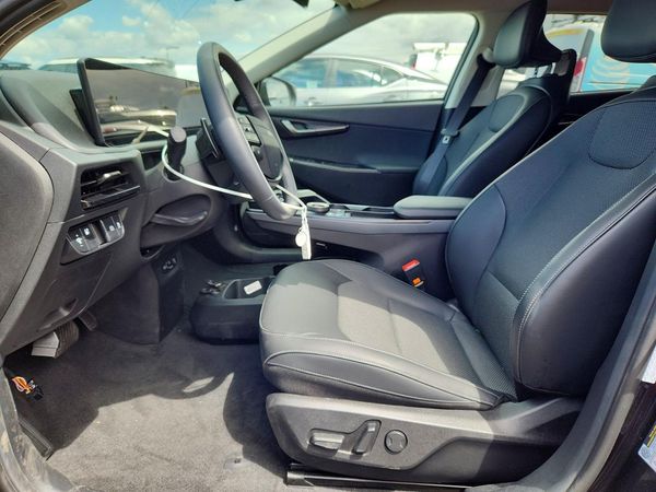 2025 KIA EV6 — DENT