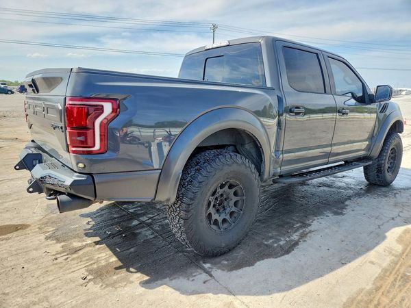 2018 FORD F150 Super Crew - Raptor