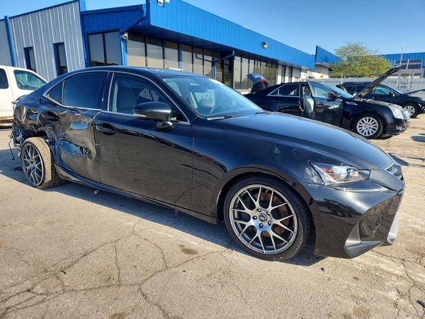 2018 LEXUS IS 300