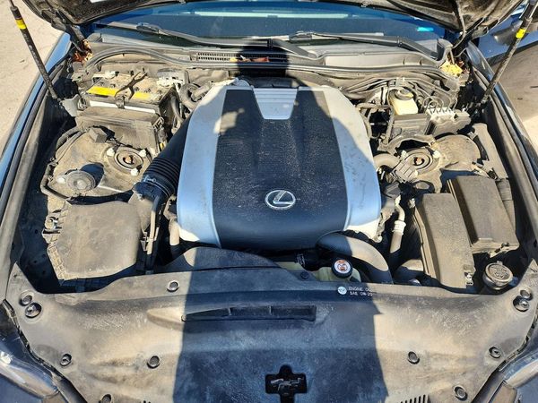 2018 LEXUS IS 300