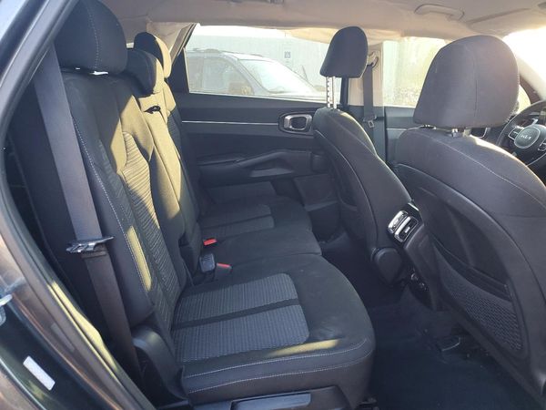2022 KIA SORENTO LX