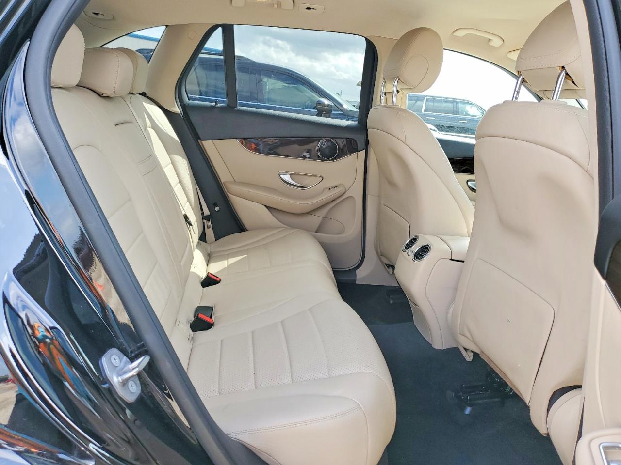 2016 MERCEDES-BENZ GLC