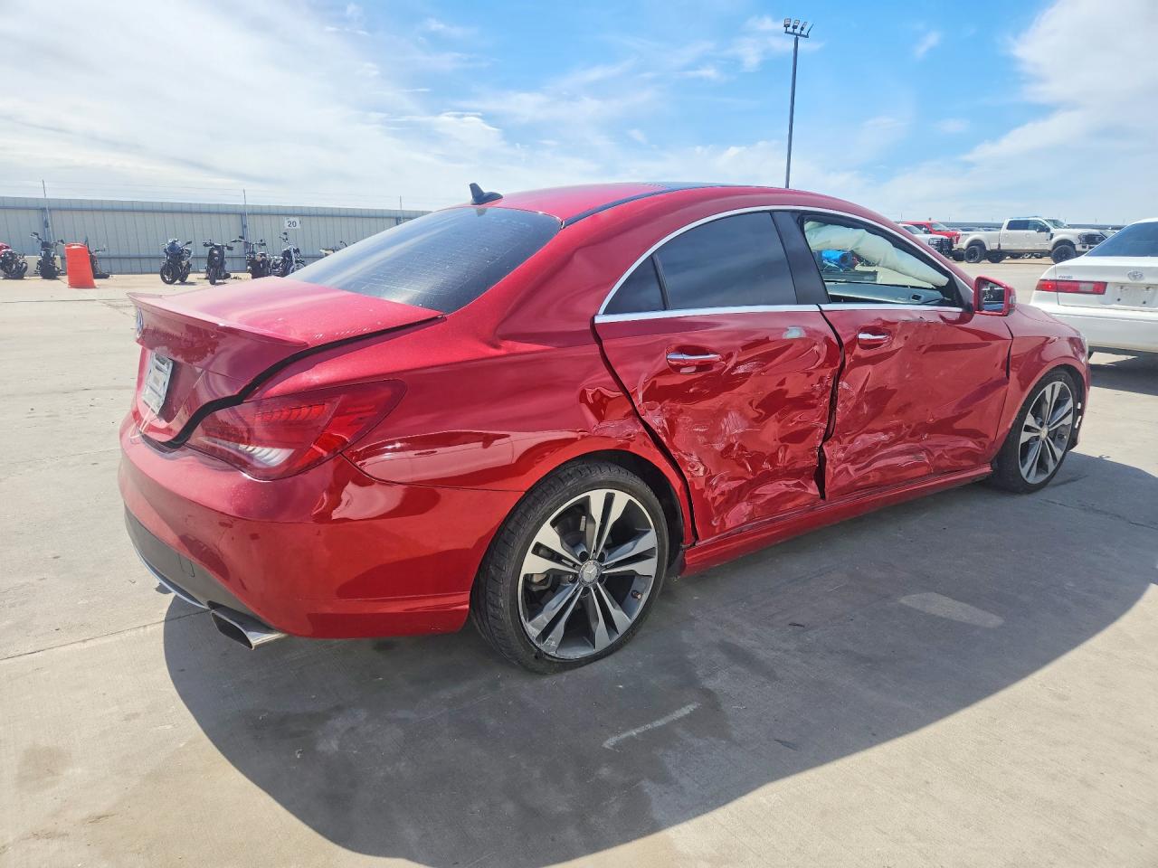 2016 MERCEDES-BENZ CLA