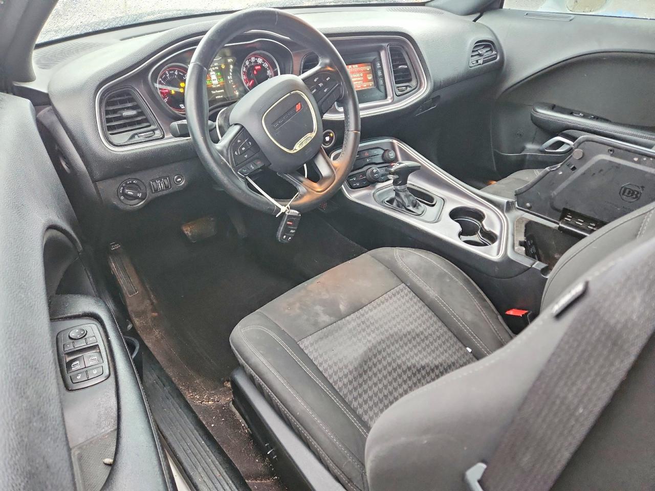 2016 DODGE CHALLENGER SXT