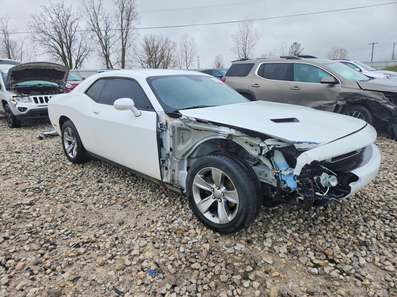 2016 DODGE CHALLENGER SXT