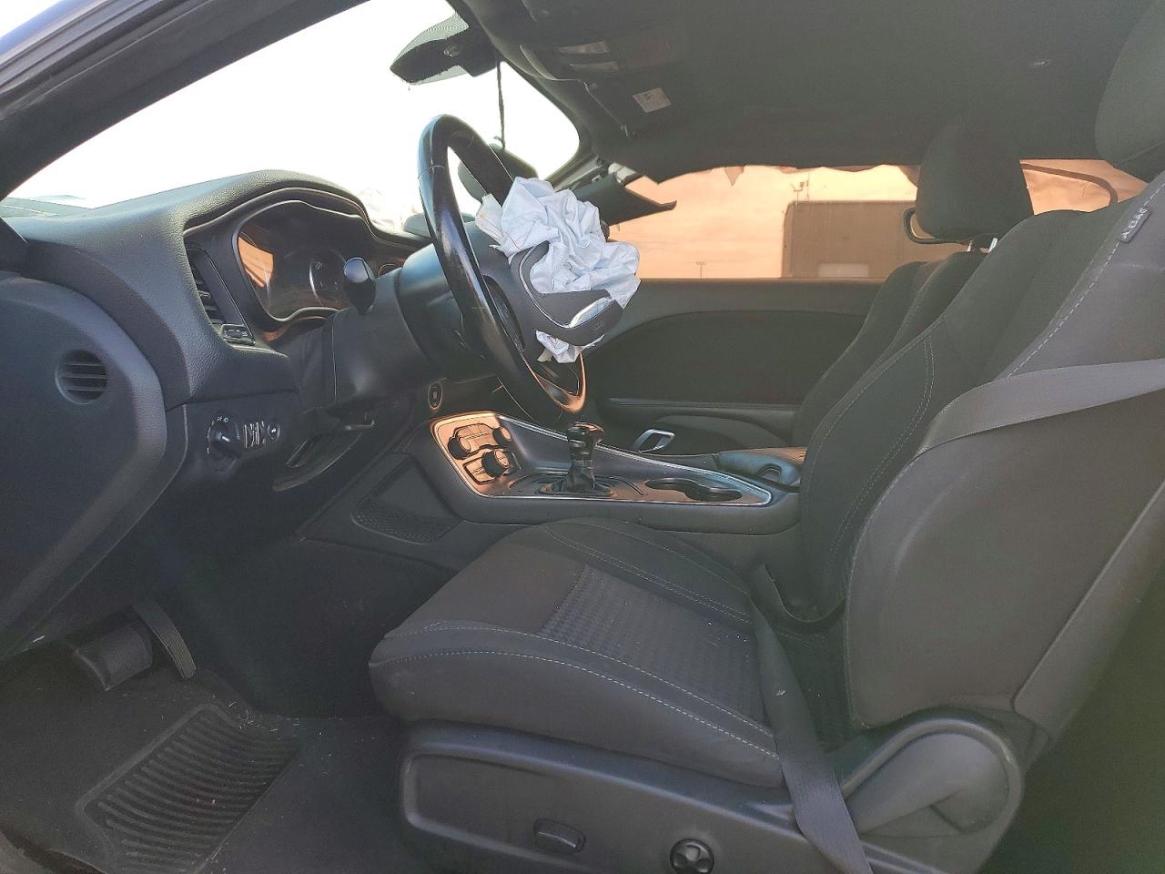 2018 DODGE CHALLENGER SXT
