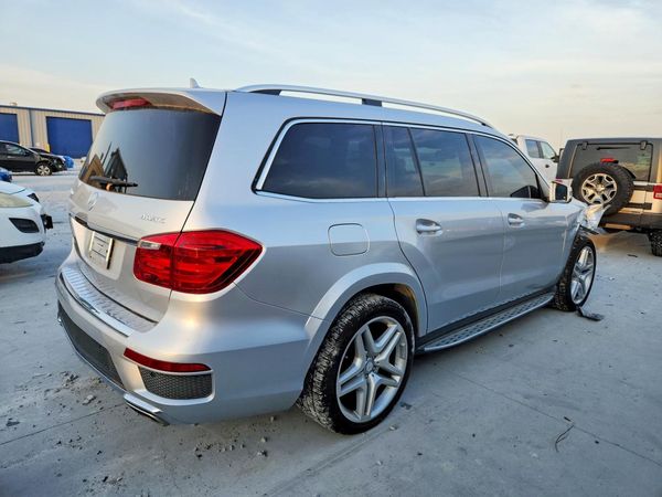2014 MERCEDES-BENZ GL GL 550 4MATIC