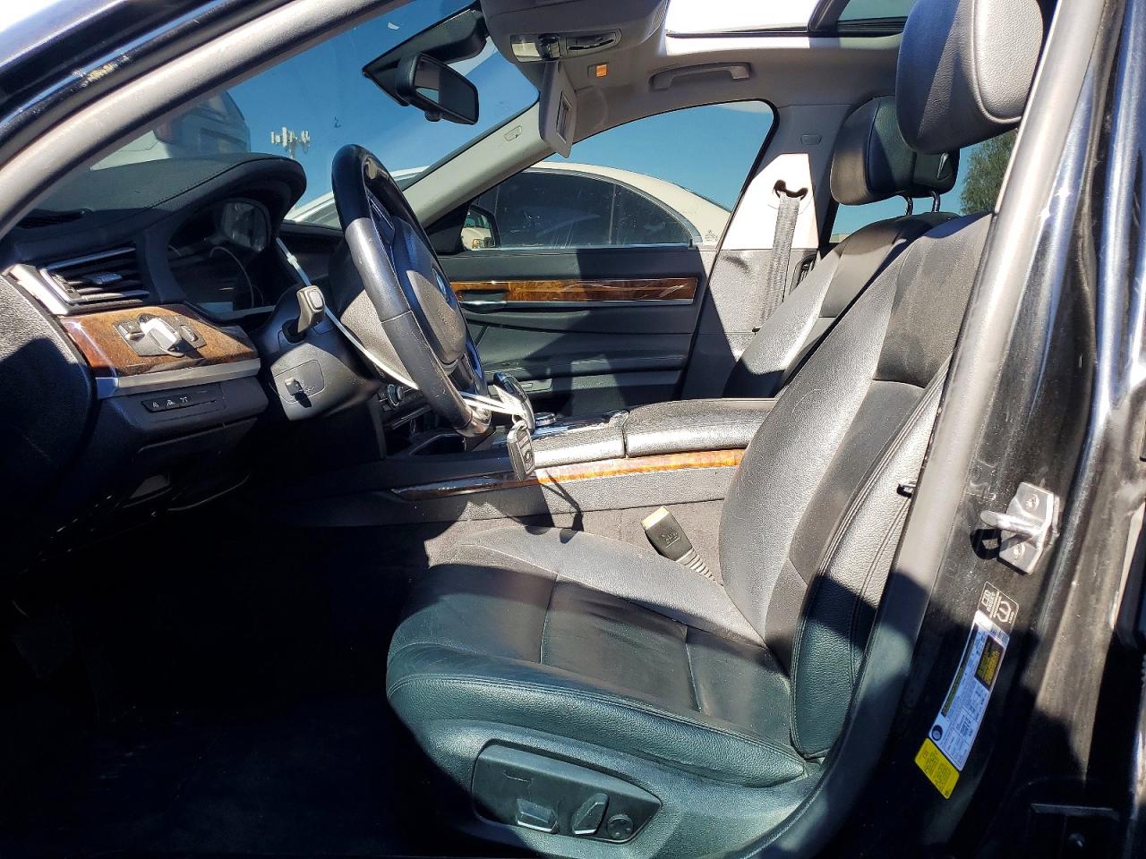 2015 BMW 740