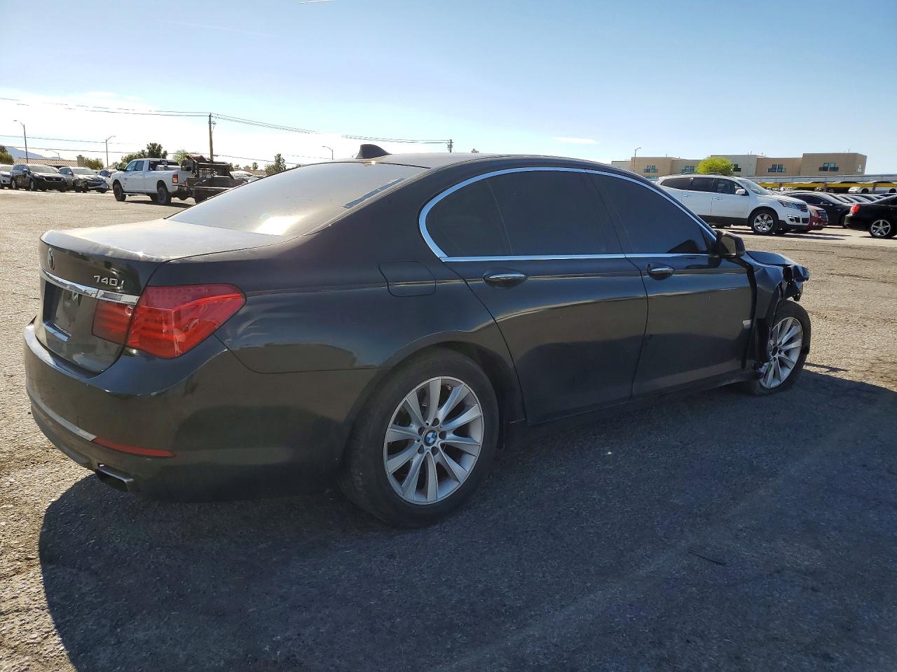 2015 BMW 740