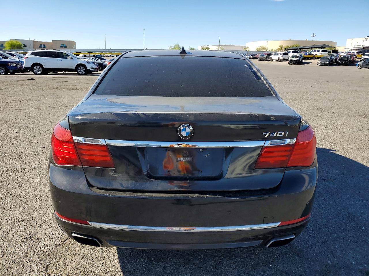 2015 BMW 740