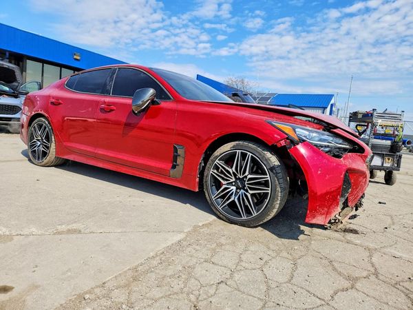 2023 KIA STINGER GT2